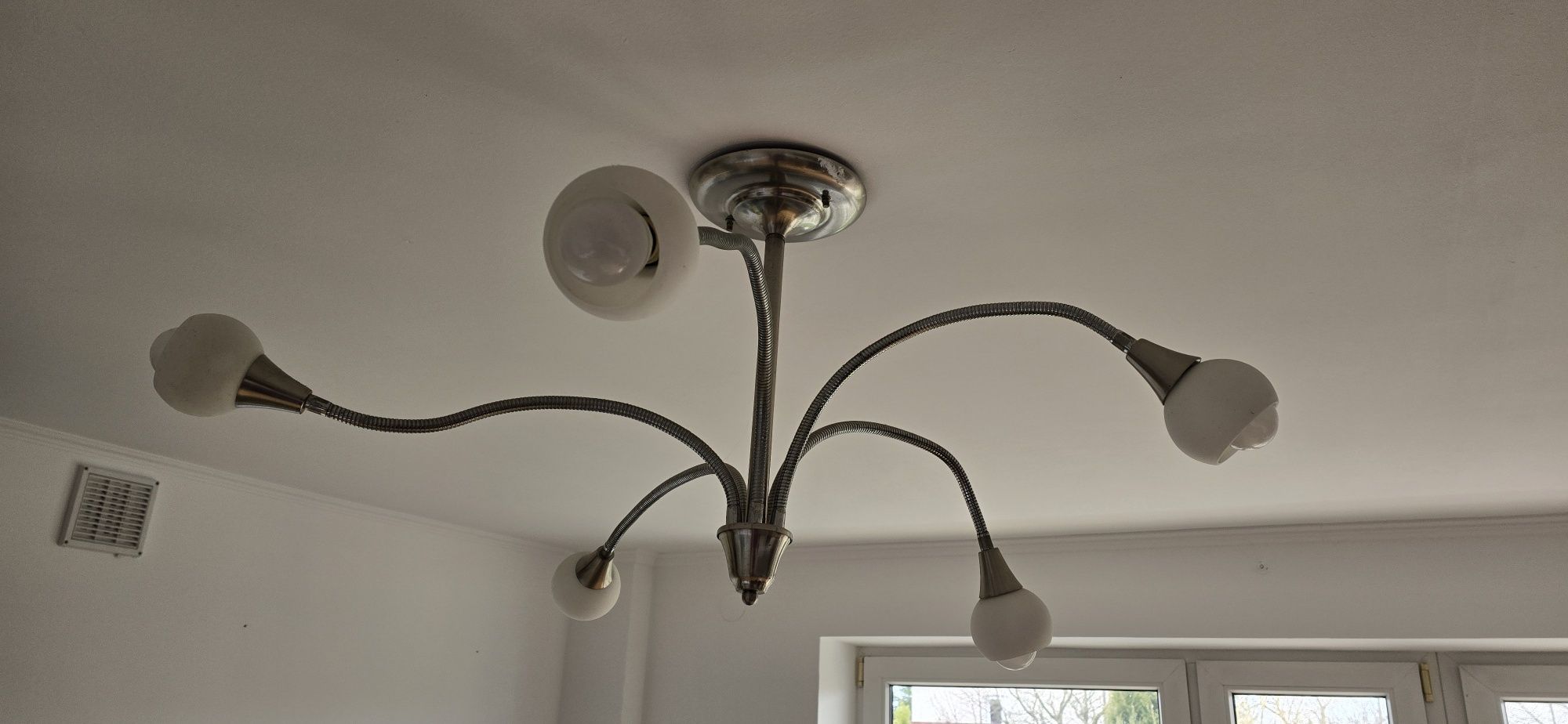 Lampa pokojowa elastyczne ramiona