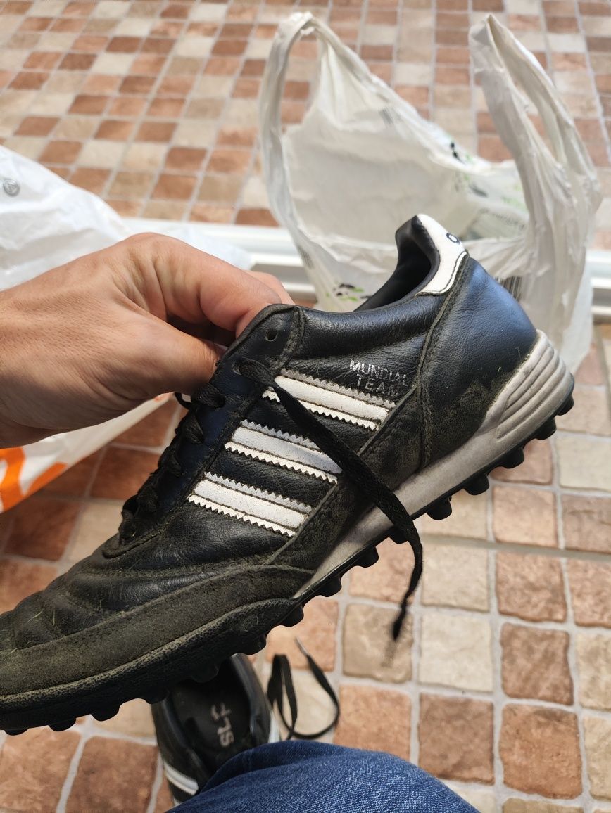 Mundial team adidas