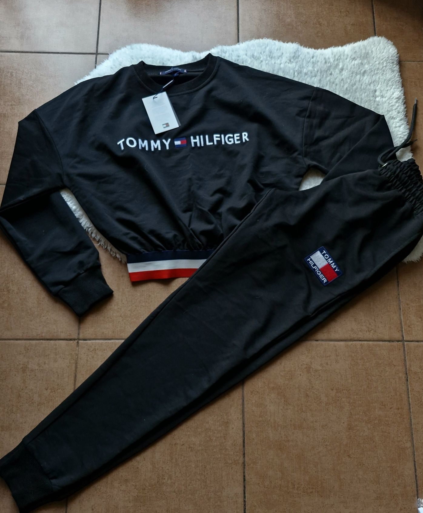 Nowy damski dres t.h.s m l metki czarny spodnie bluza logo bawełna