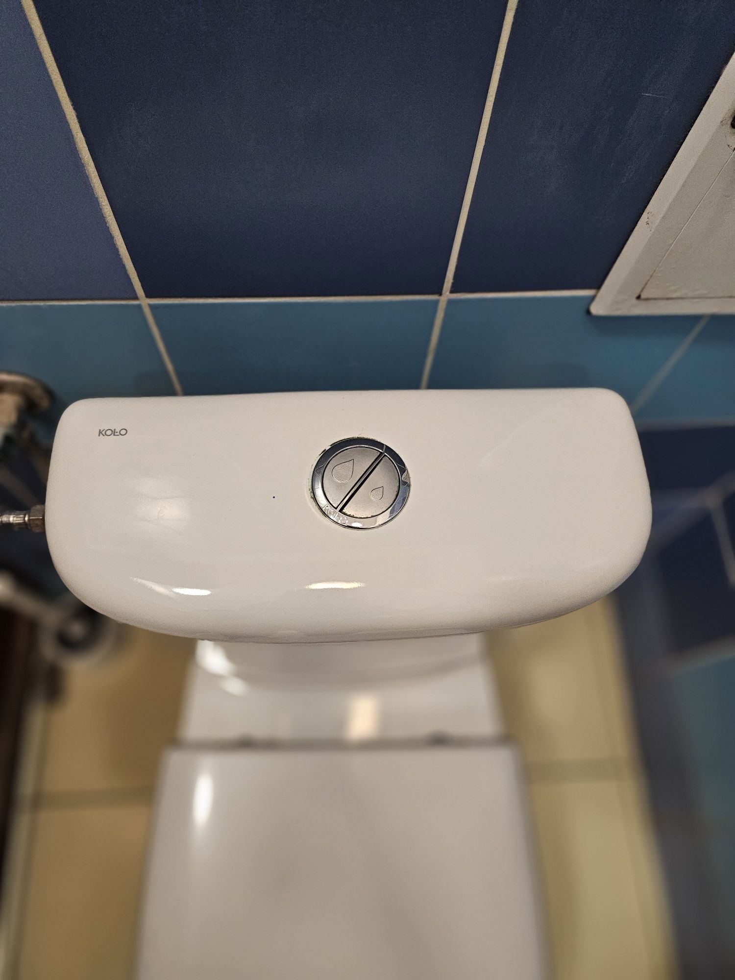 Kompakt WC ubikacja toaleta, dostępne 2szt