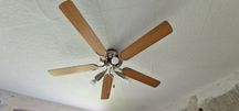 Lampa sufitowa z wiatrakiem