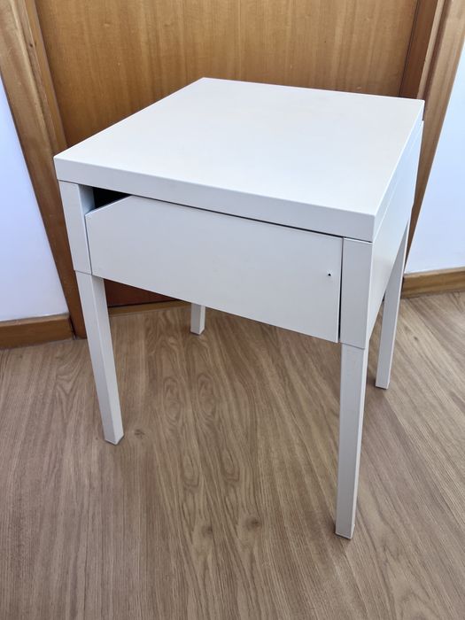 IKEA Selje Mesa Cabeceira