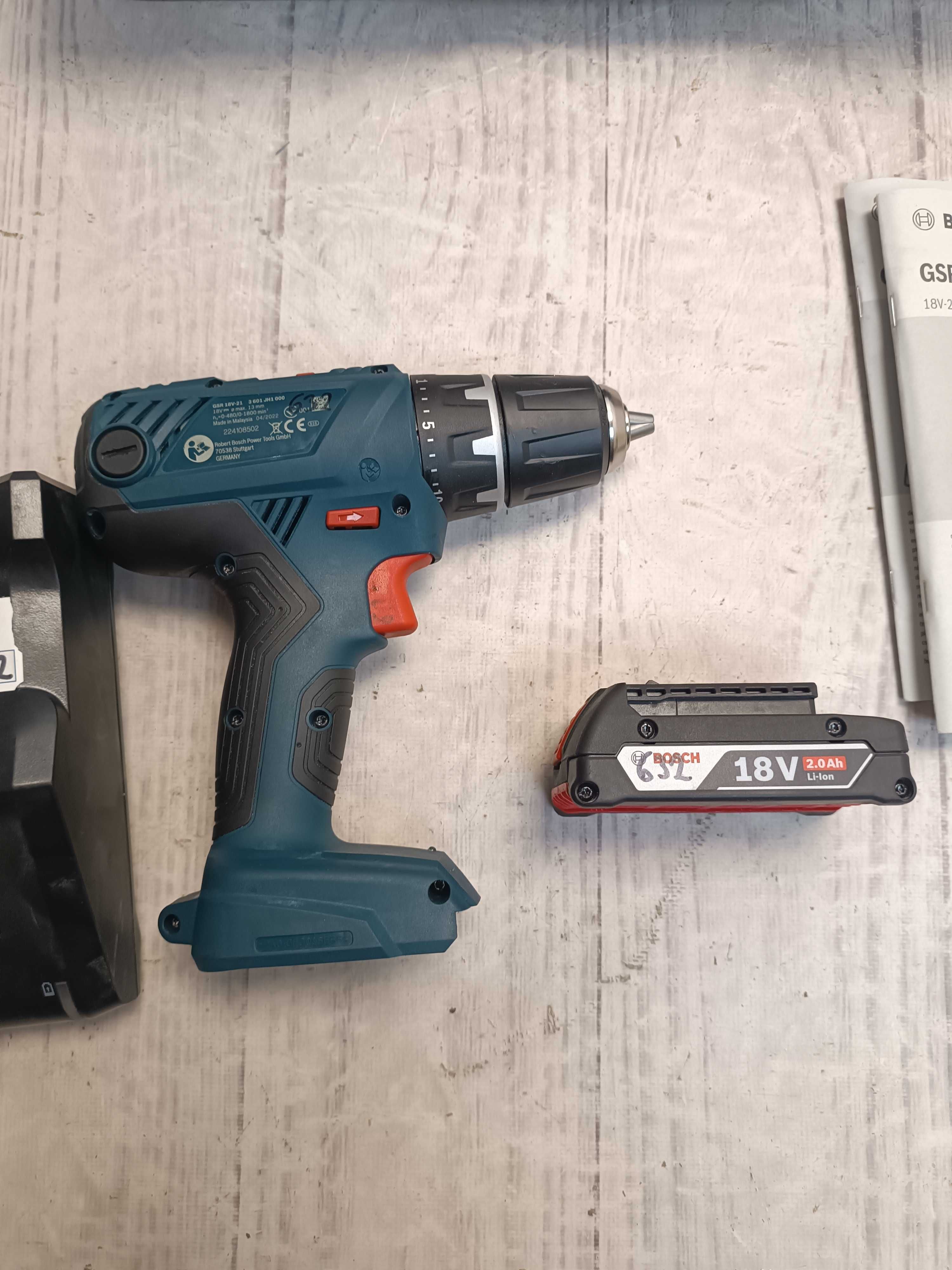 Bosch GSR 18V-21 Шуруповерт 18 В АКБ 2.0 А + ЗП GAL 18V-40 + L-BOXX