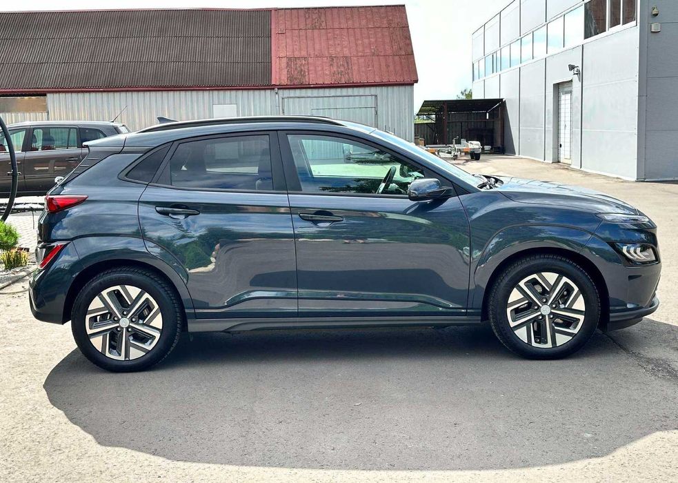 Продам Hyundai Kona, 64 кВт, 2022 року