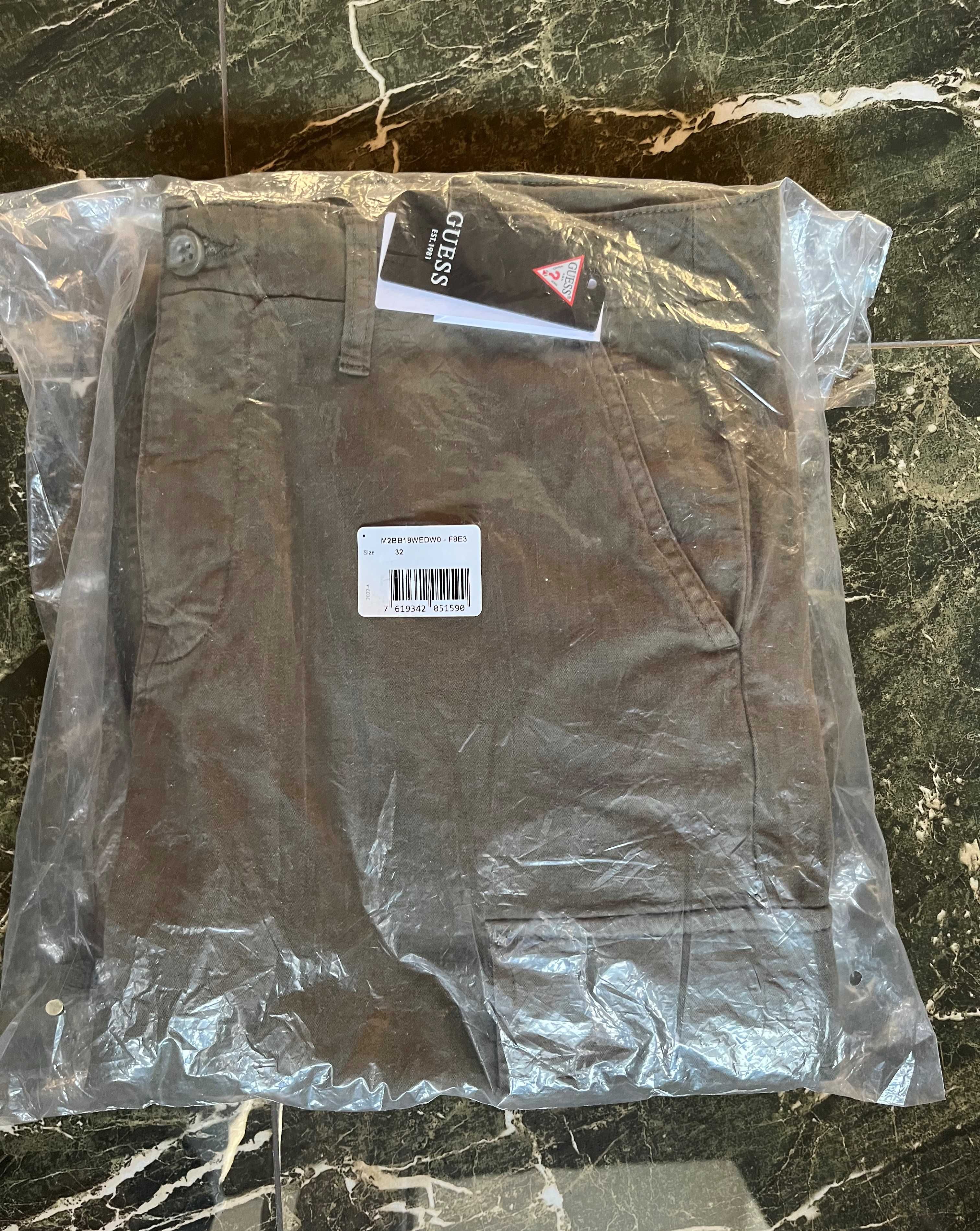 Брюки карго GUESS Men's Chevron Cargo Pants Оригинал из США Размер 32