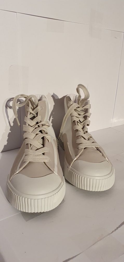 Buty nowe sportowe niemieckiej marki Bonprix rozmiar 40