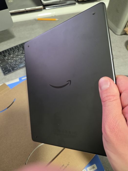 Kindle Scribe. 2023 рік. 10 дюйм. 64гб. Premium Pen. Як новий.Гарантія