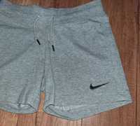 Spodenki Nike xs