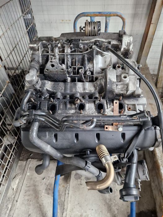 VW t5 2.5 tdi blok dół silnika głowica  wał pompowtryski axd bnz bpc a