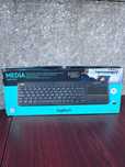 Klawiatura Logitech K400 Plus z touchpadem – bezprzewodowa, nowa