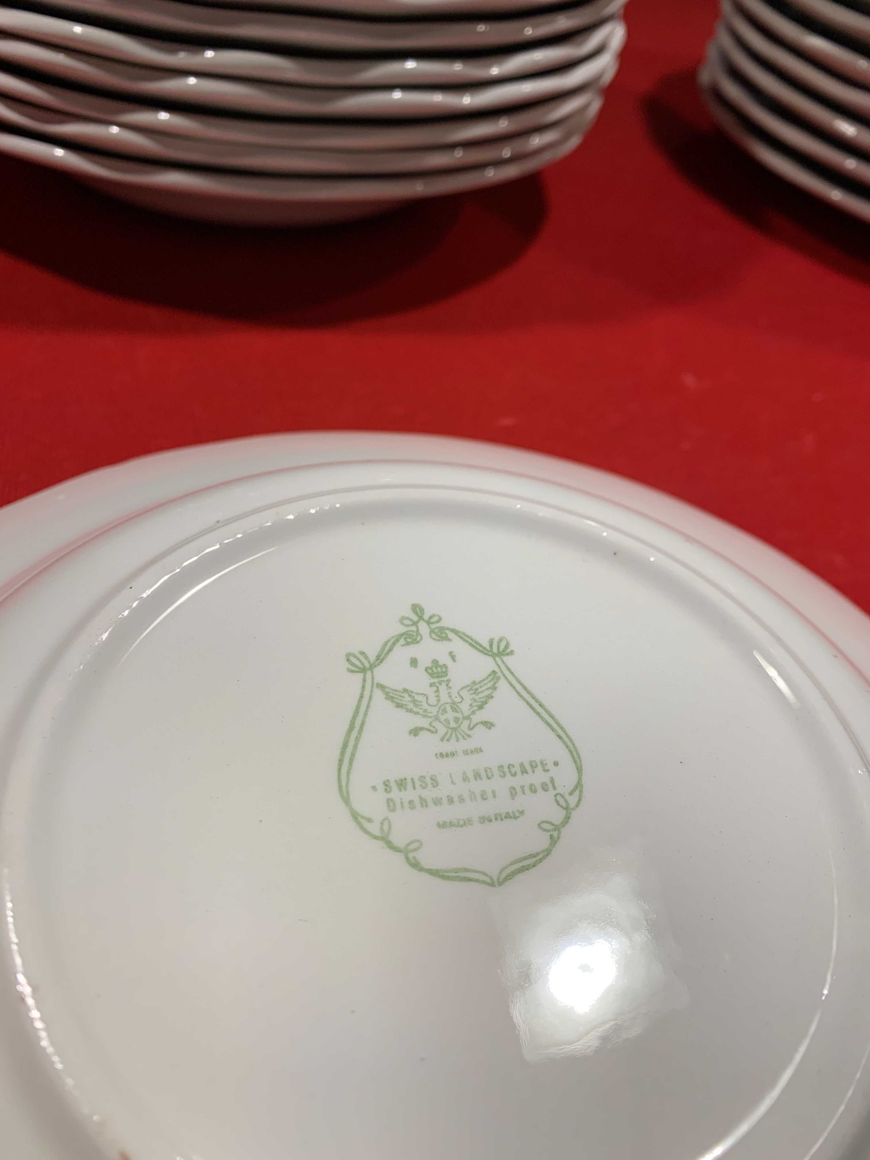 Pratos de coleção em Porcelana Louça *Swiss Landscape* Serviço 22pc