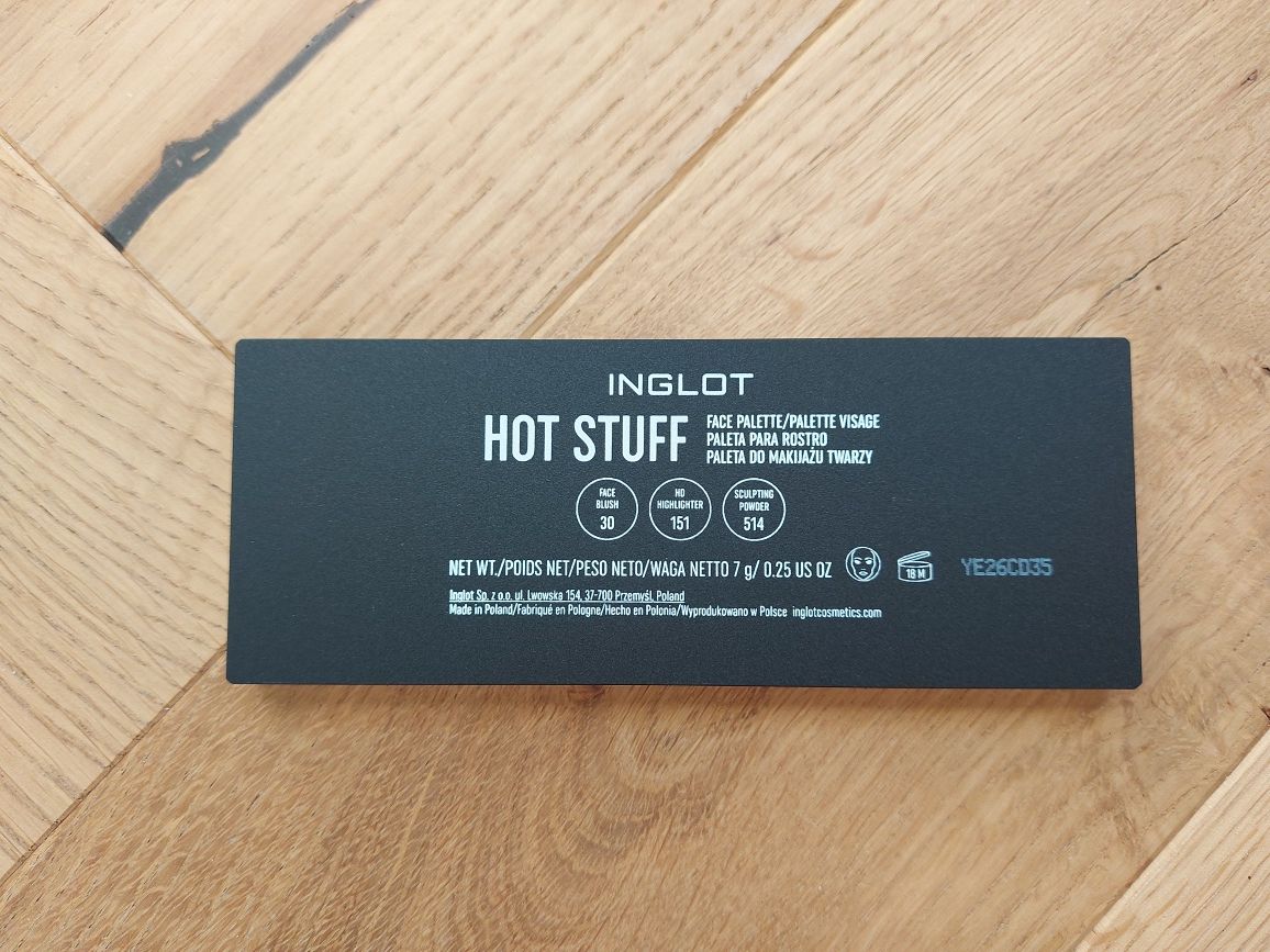 Paleta do konturowania twarzy firmy Inglot: HOT STUFF