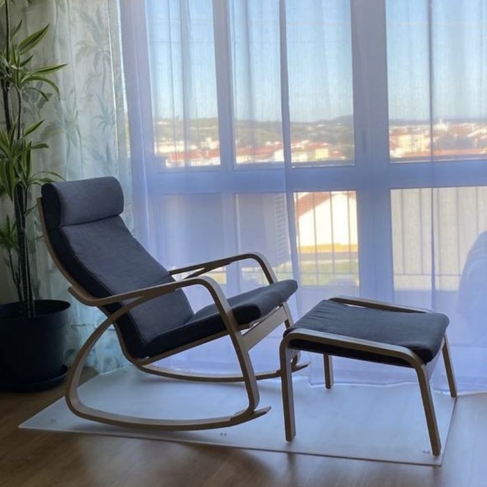 Cadeira de balanço com Repousa-pés conjunto IKEA POANG