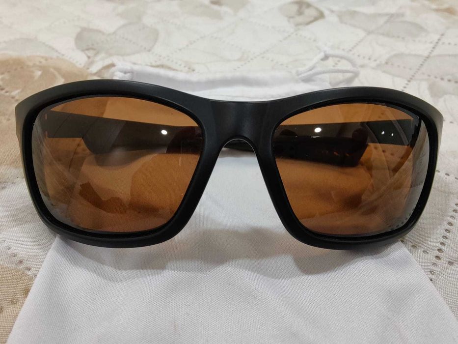 Óculos de sol novos da Fox.