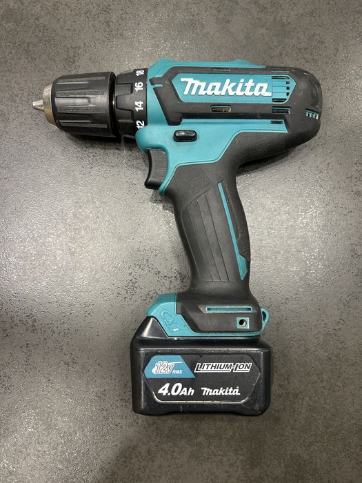 makita df331d без зарядгоно