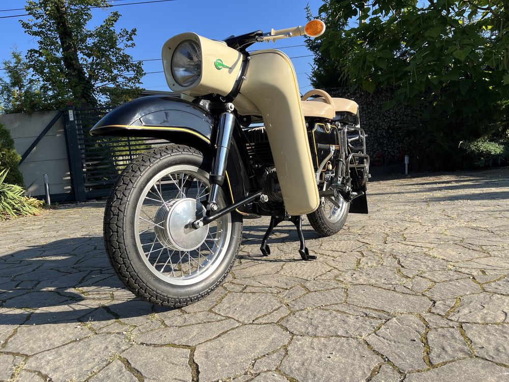 MZ TROPHY 250 / Stan Kolekcjonerski /