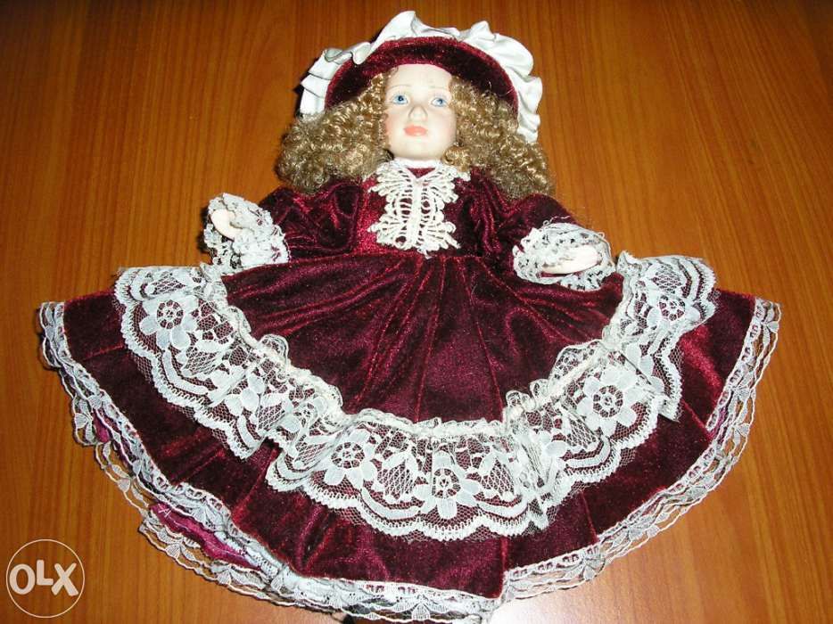 Boneca de porcelana