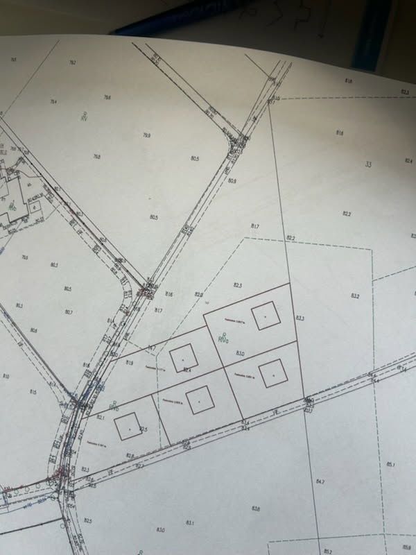 Sprzedam działkę około 8200m2 po 88zlm2
