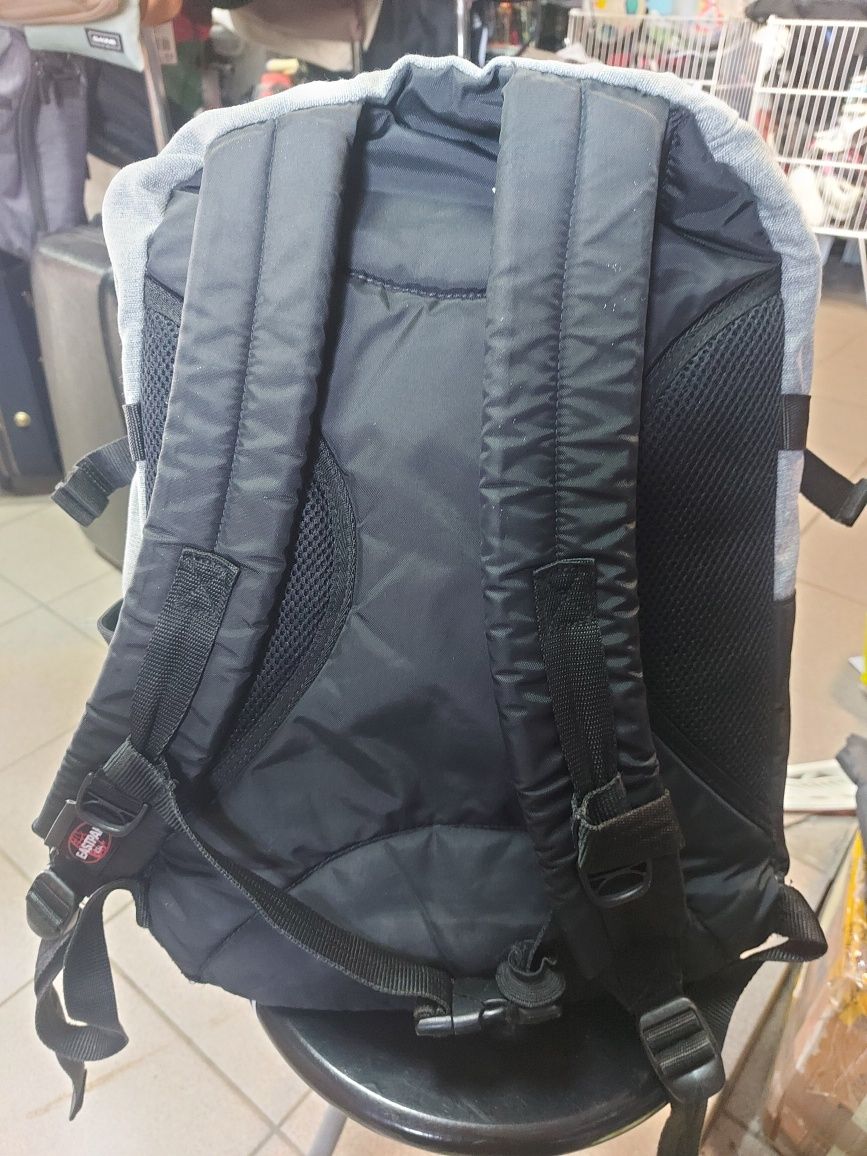 Міський рюкзак EASTPAK