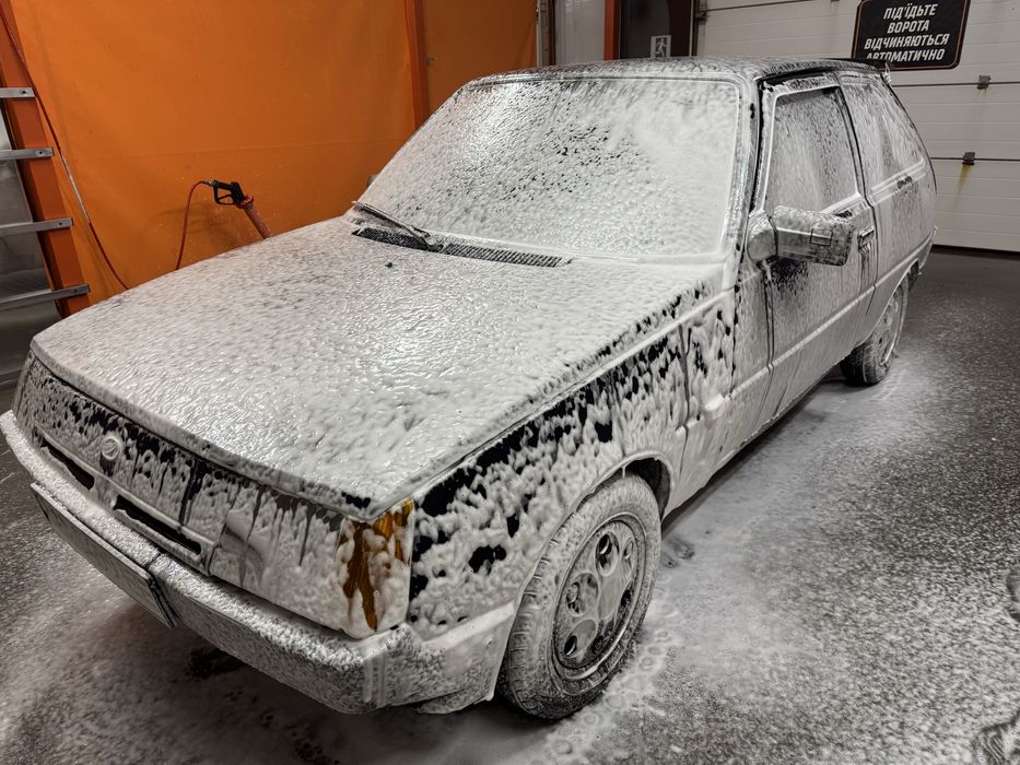 Продам таврию на уверенном ходу документы в порядке