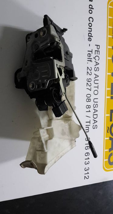 Fechadura / fecho porta frente direito MERCEDES-BENZ Classe E (W210)