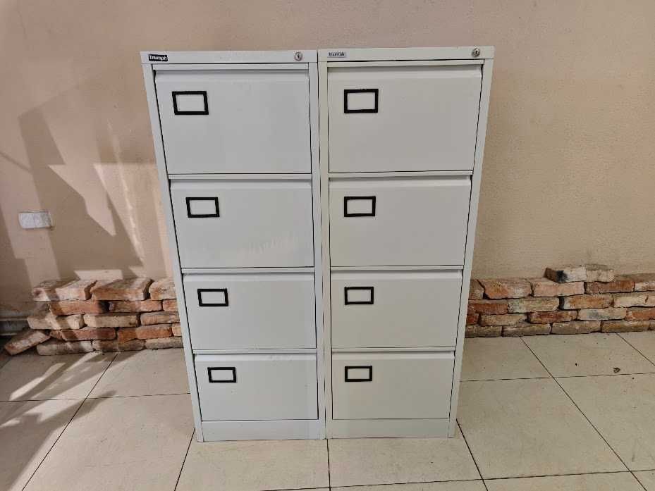 Szafa aktowa metalowa 47x62x133 – 4 szuflady, zamykana, solidna