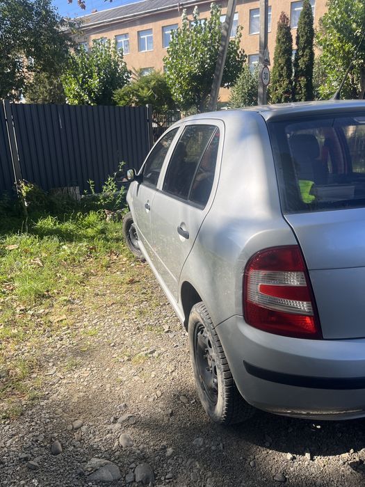 Шкода фабія 1.4 2006 року випуску