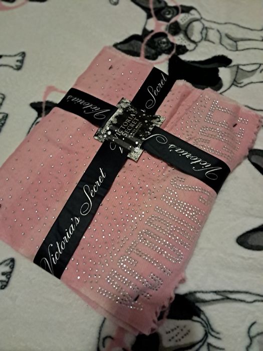 Шарф Victoria's Secret