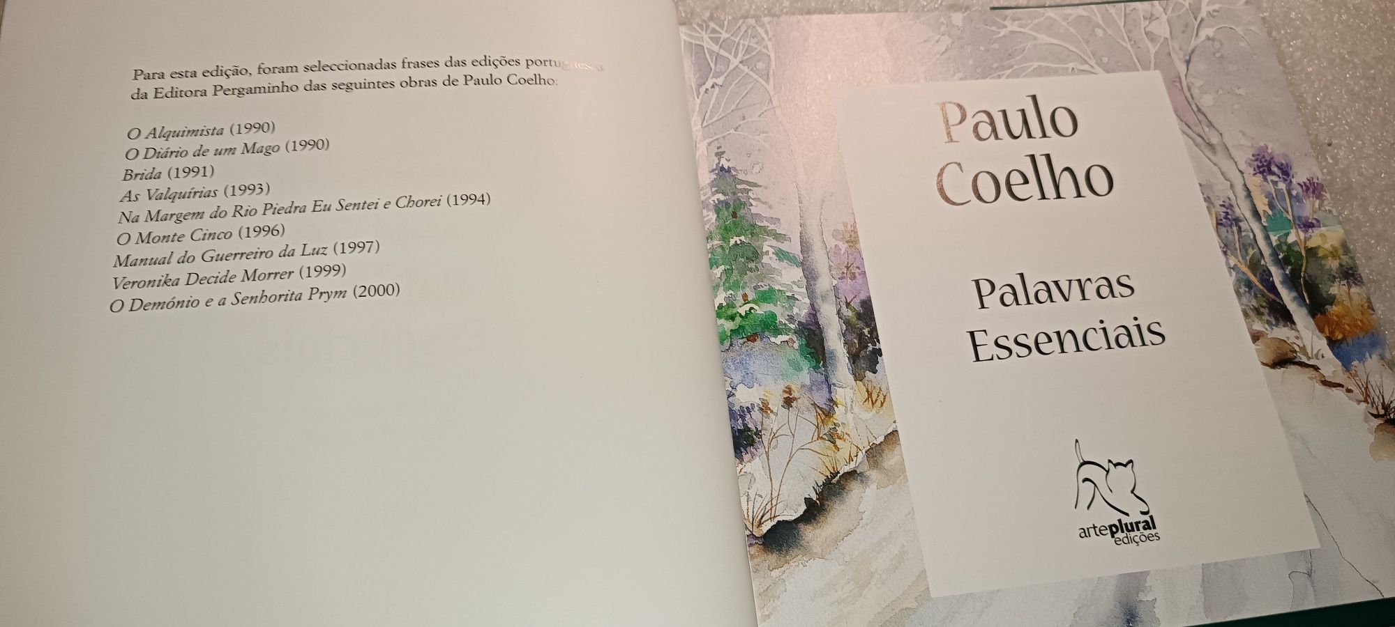 Livro Palavras Essenciais de Paulo Coelho - 1ª Edição