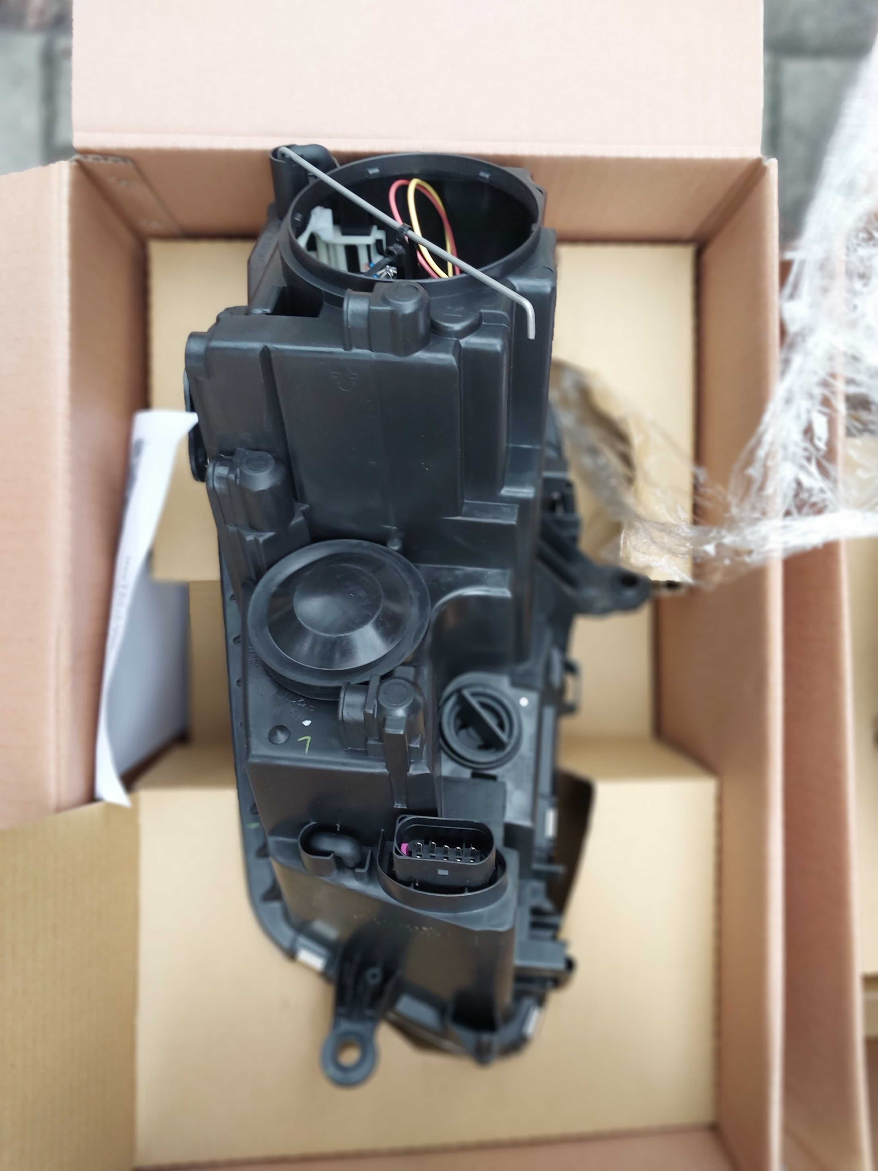 VW TOURAN 2007 + lampa przednia lewa + prawa komplet nowe