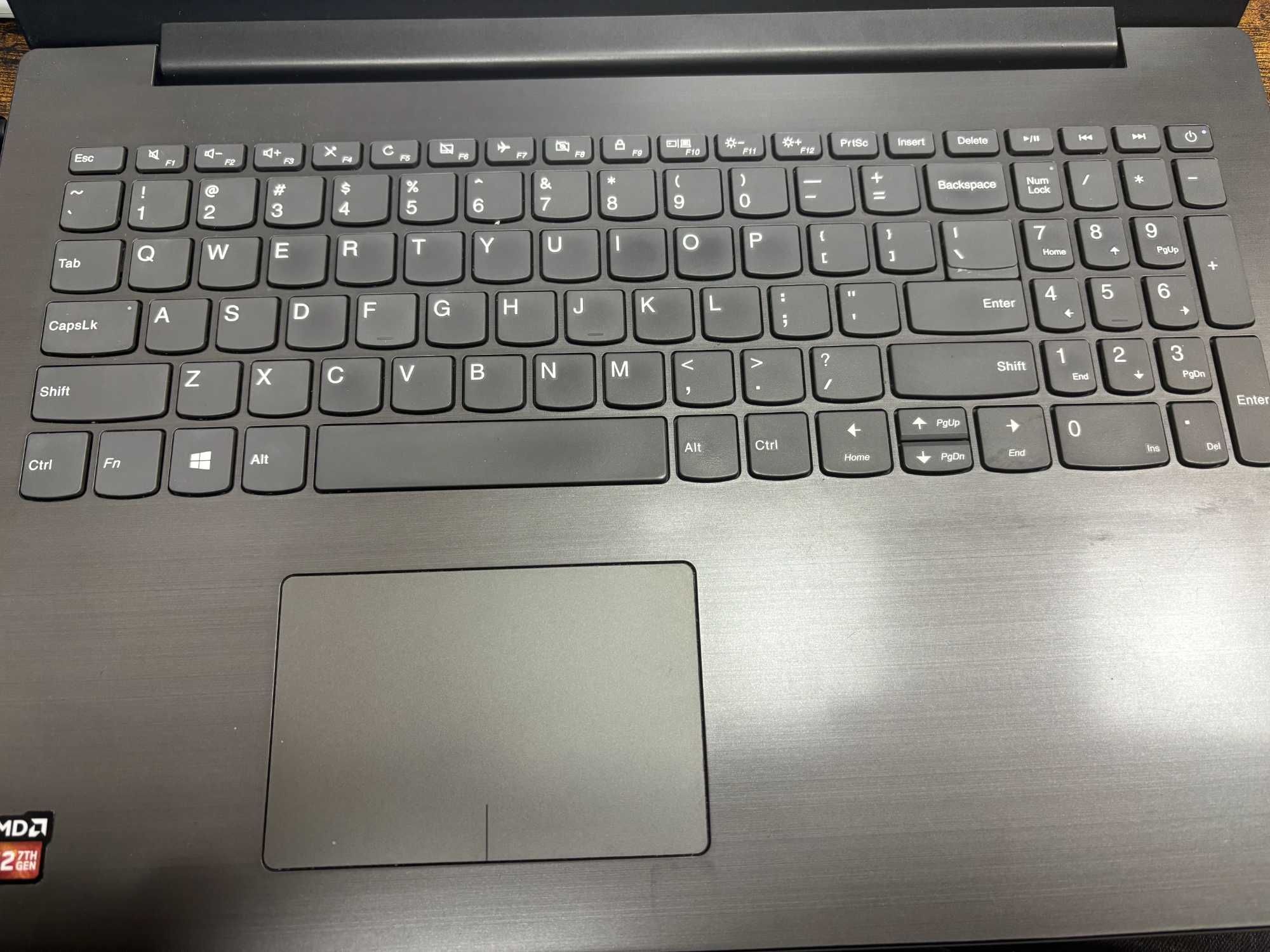 Lenovo Ideapad 320-15ABR 8GB Radeon R7 AMD RYZEN A12-9720P 1 TB HDD