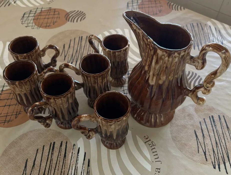 Conjunto jarra + 6 copos com asa