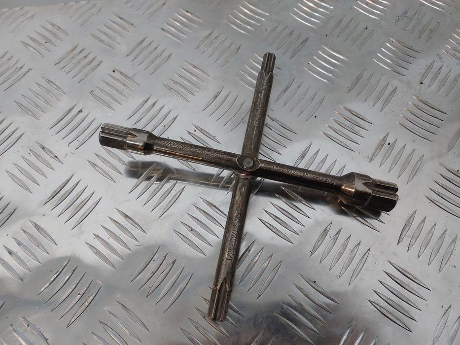 Ключ сантехнічний Brinko 106