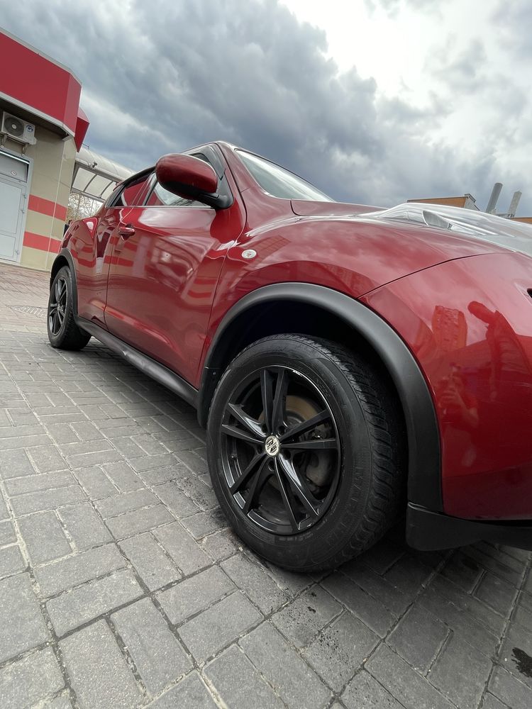 Офіційний Nissan Juke 2013 р