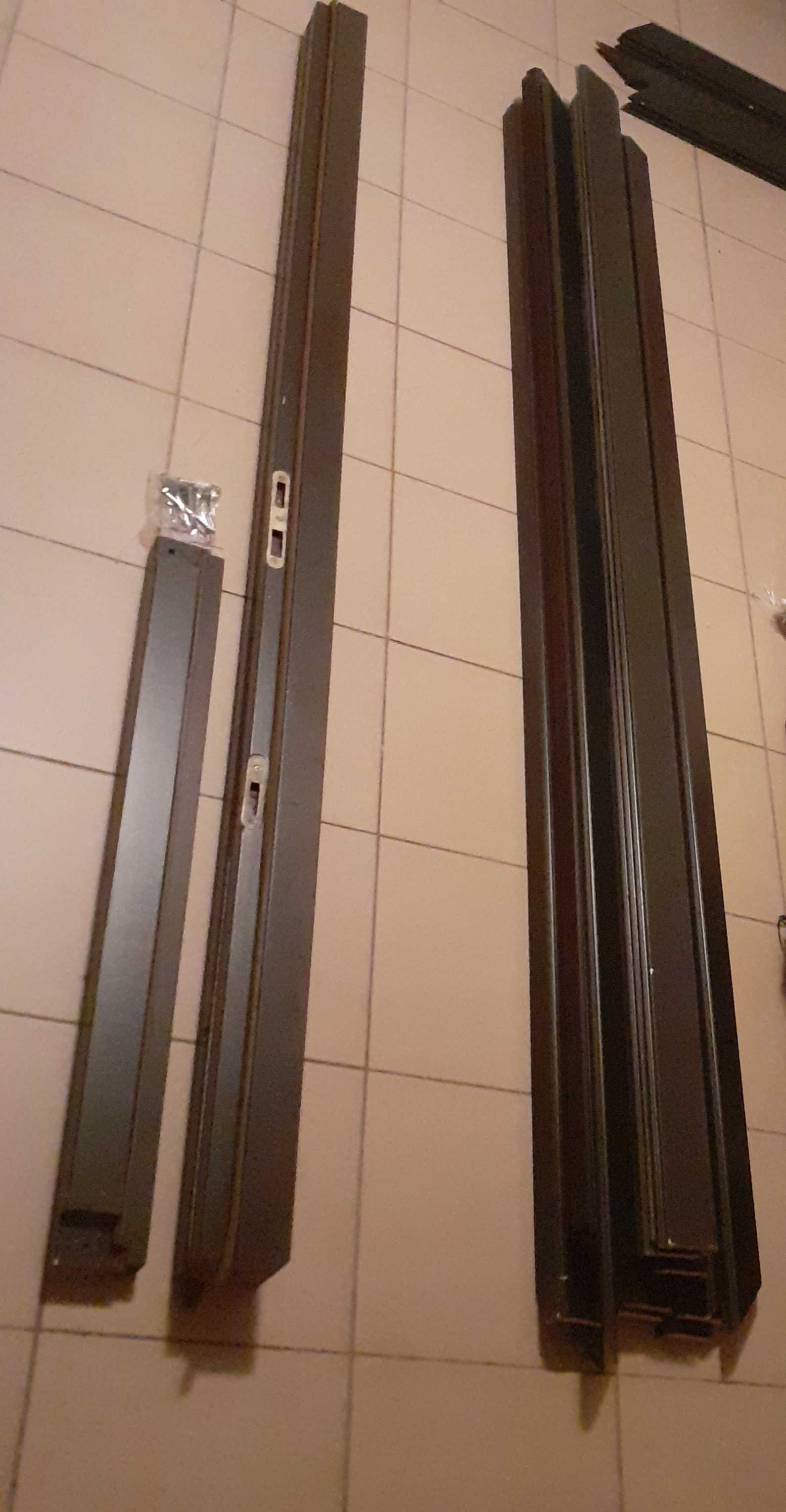 Ościeżnica futryna drzwiowa i listwy maskujące opaskowe