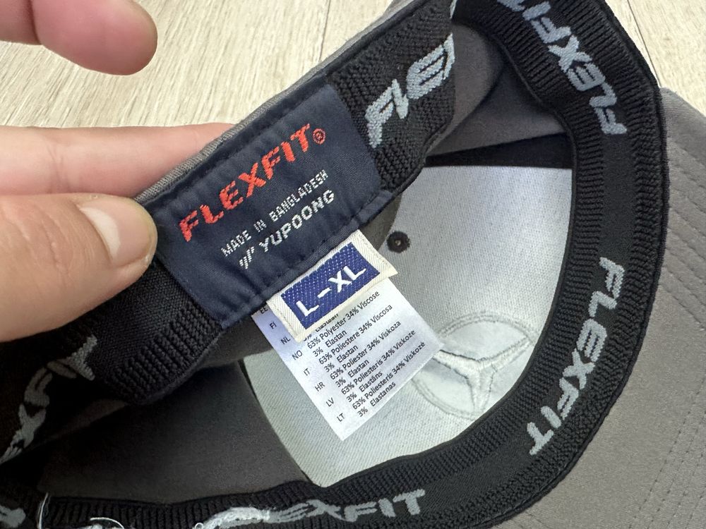 Кепка FLEXFIT mercedes benz