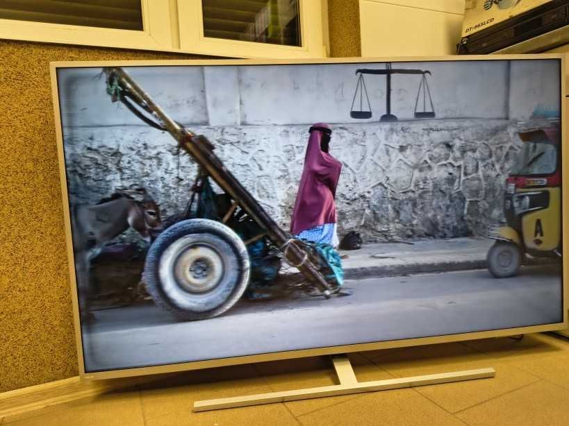 tv PHILIPS 58PUS8532 android tv smart dvbt  wi-fi ambilight z wadą 58"