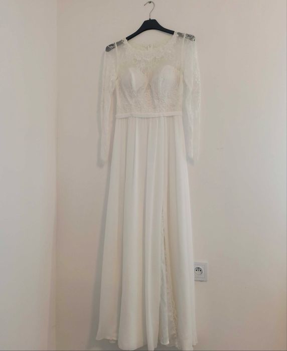 Suknia Ślubna rozmiar S . Mascara London.