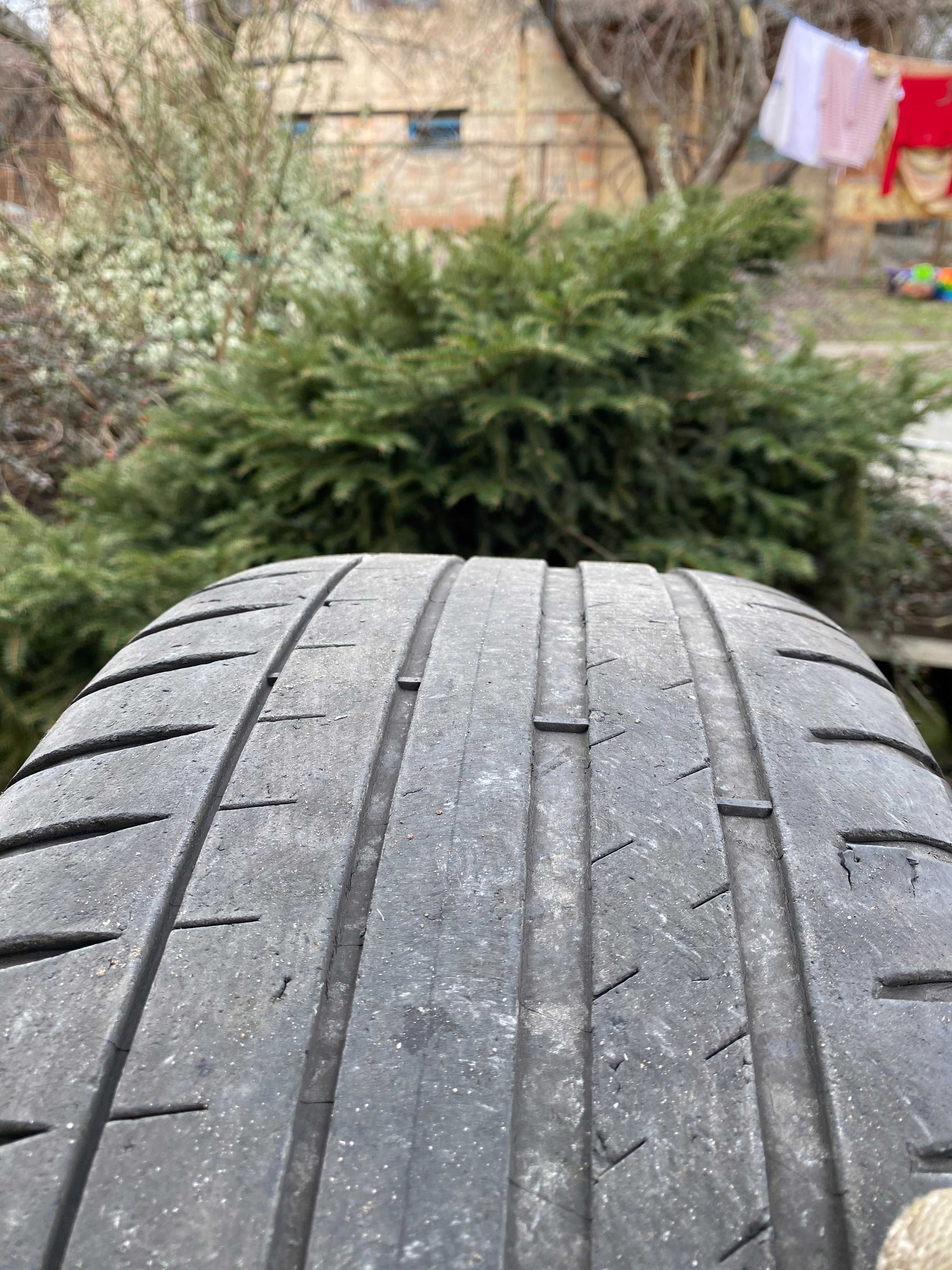 Шини Michelin Pilot Sport 4 225/40 R18