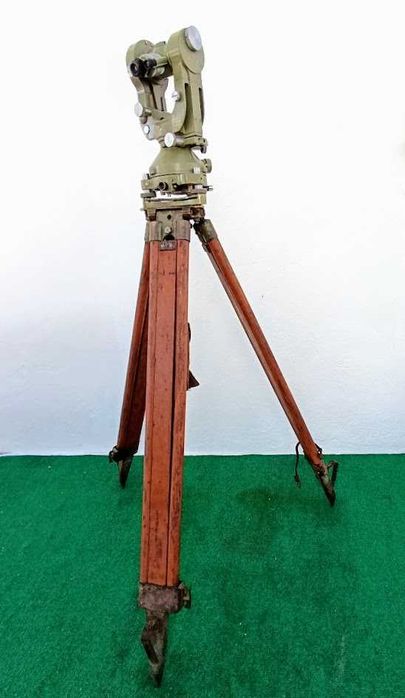 Instrumento topográfico clássico teodolito Wild T2