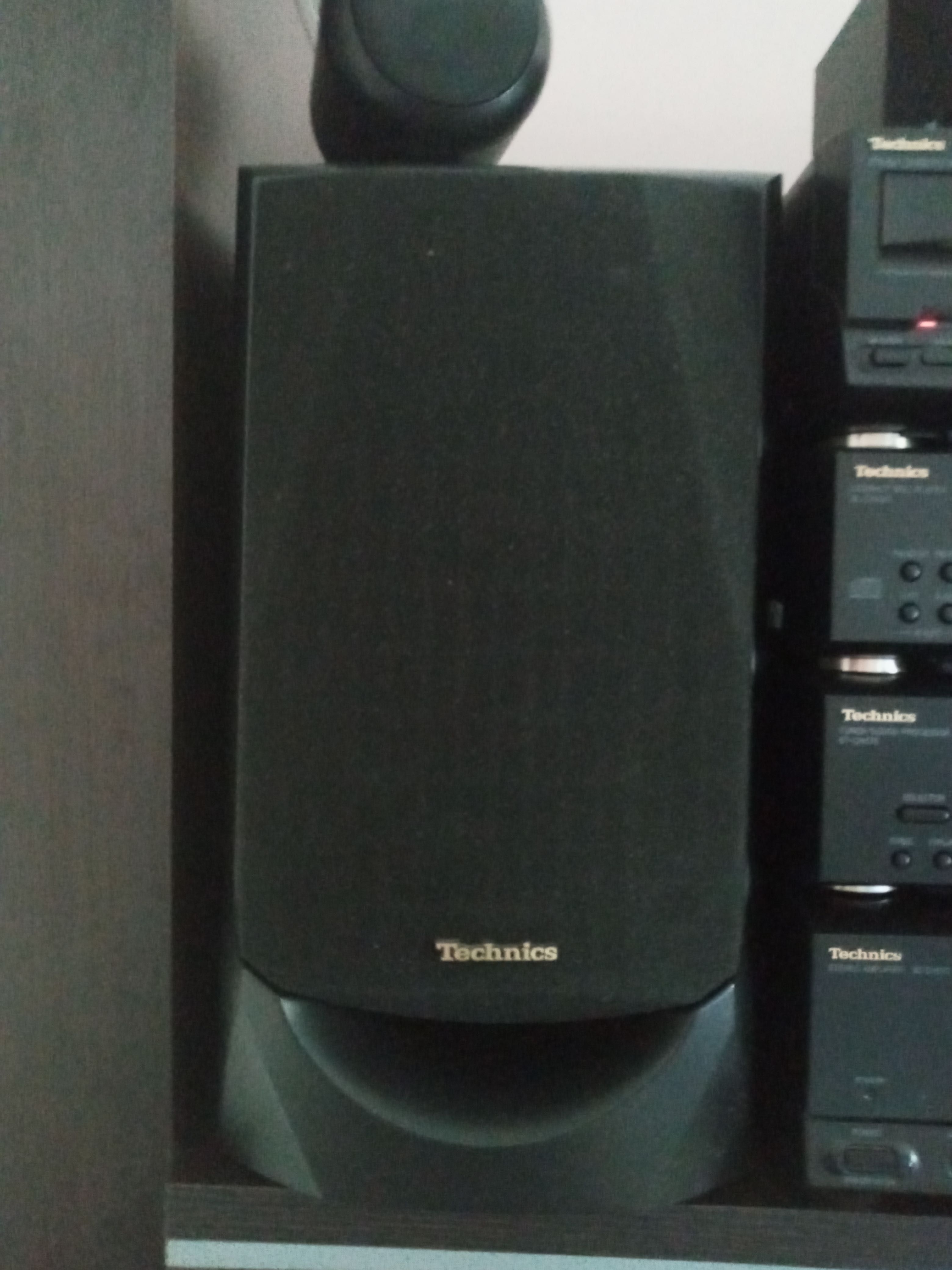 Wieża Technics CH570