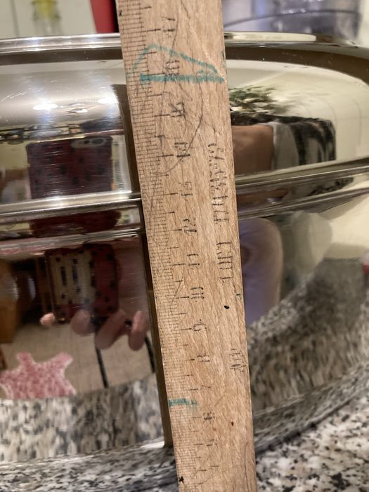 Продається жаровня овальна BergHOFF з кришкою-сковородою 9 л.