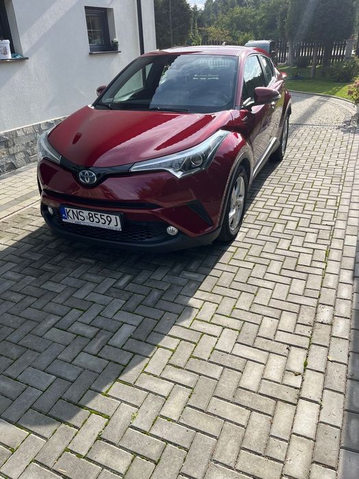 Toyota C-HR 2016 rok,  Hybrid 1,8  przebieg 85000 km