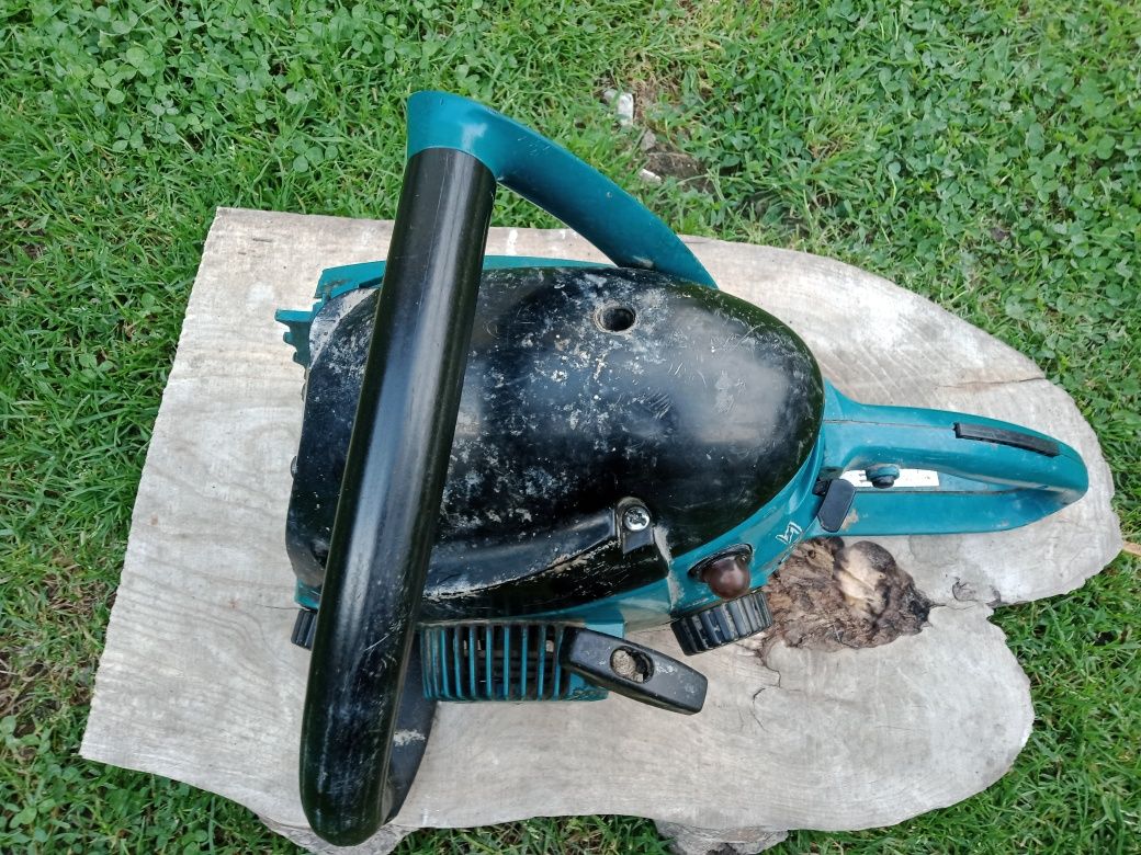 Piła Makita DCS 4610