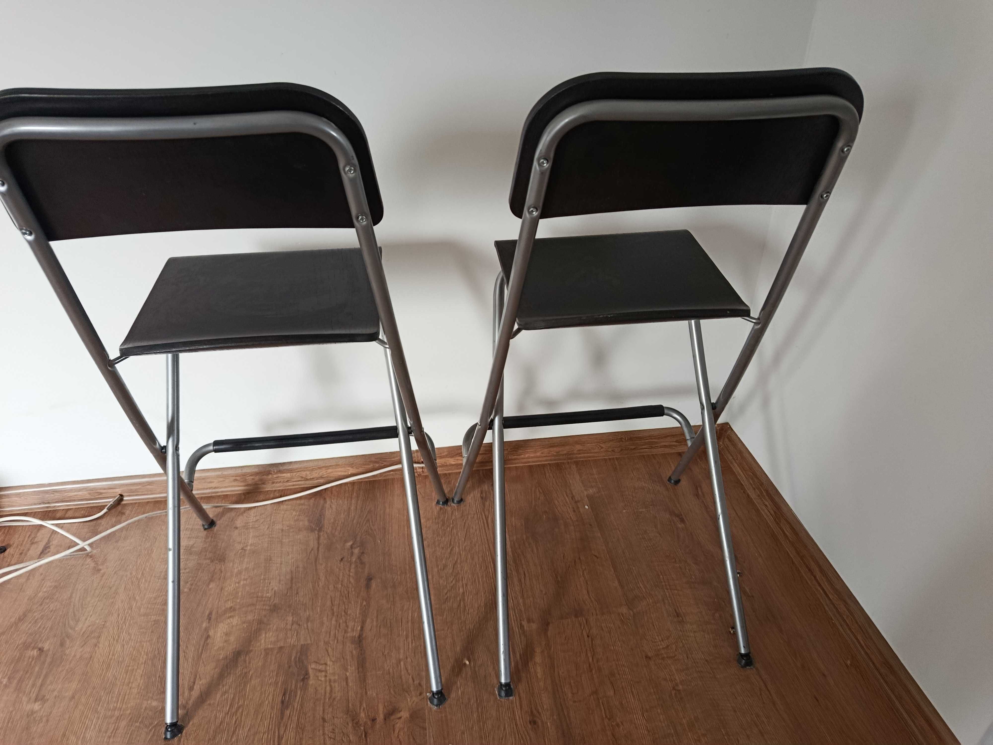 Dwa jokery Ikea plus stolik gratis