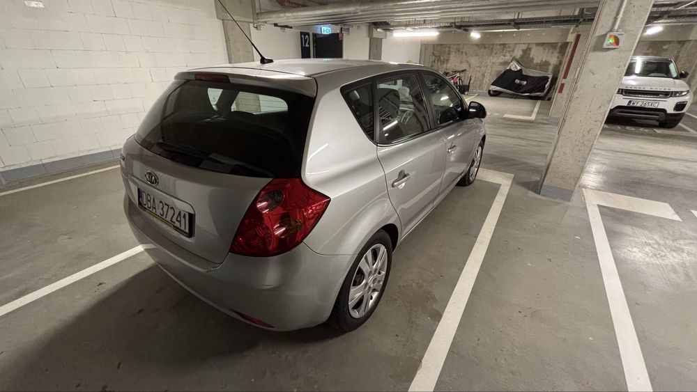 Sprzedam kia ceed  w dobrym stanie . 0 wkladu finansowego