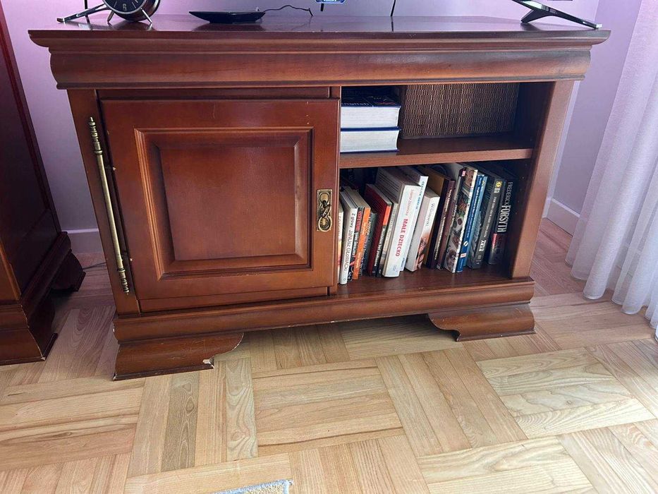 Meble Szafka rtv drewniana  Louis Philippe  BFM 107x57xH78