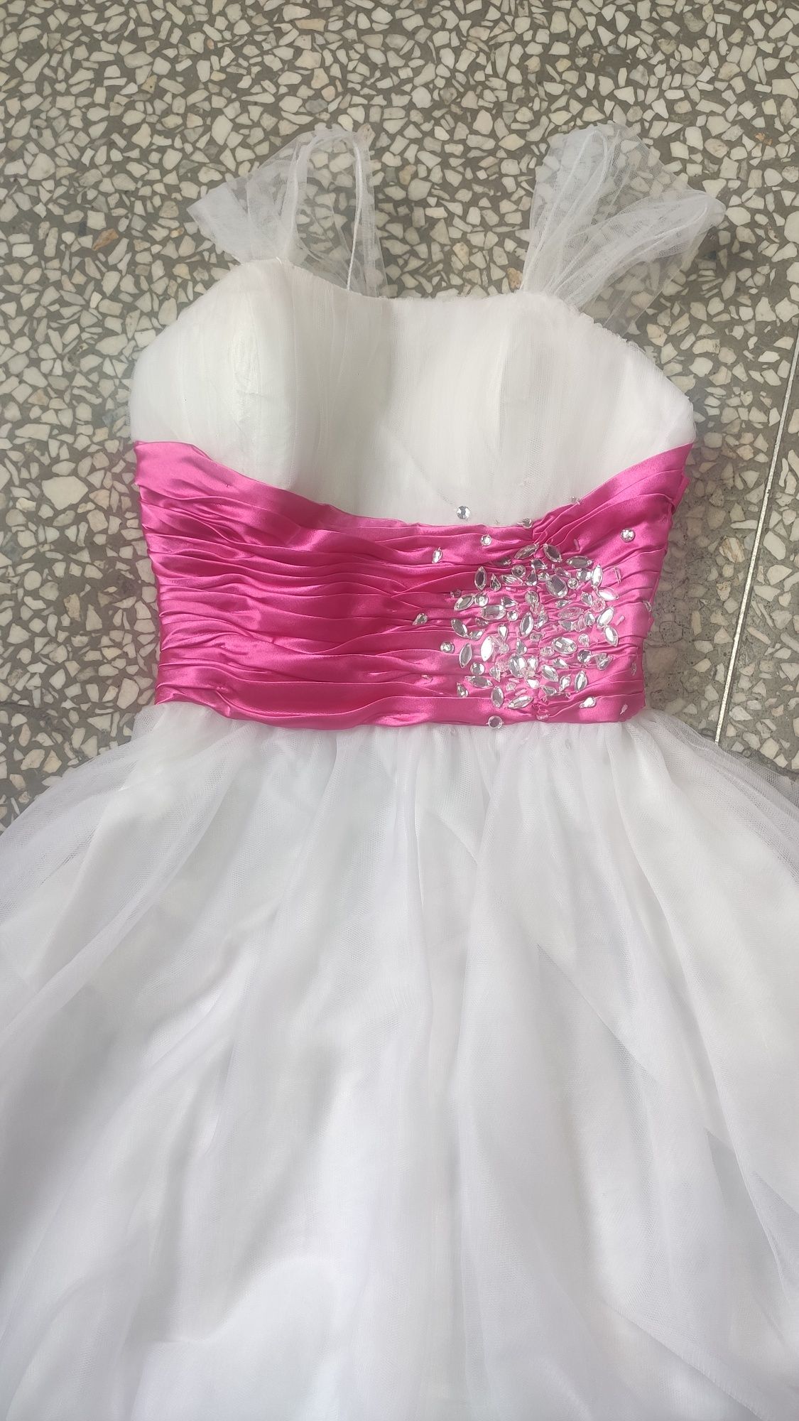 Sukieneczka rozmiar 146 cm