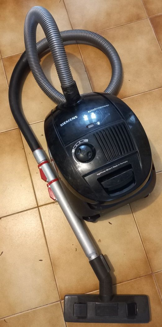 Aspirador Siemens impecável