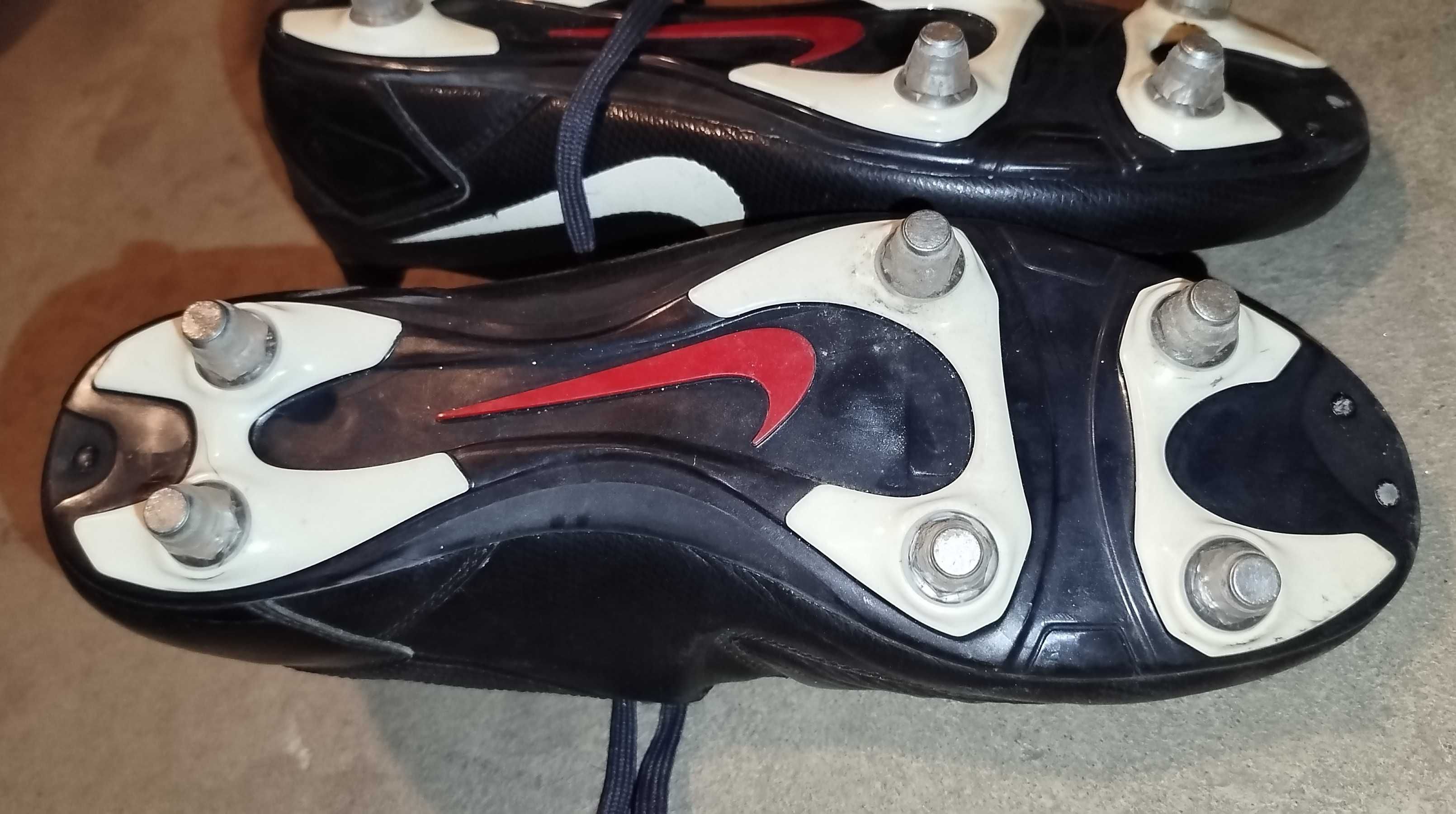 Nike totalninety shoot korki wkręty piłkarskie rozm. 44
